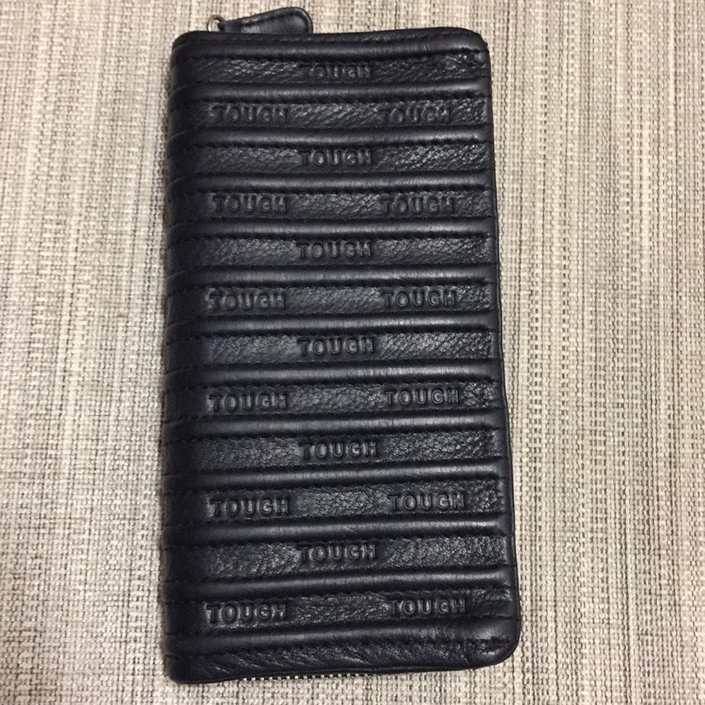 Tough leather long wallet